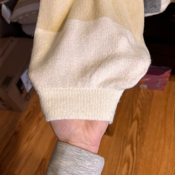 Vici Colorblock Sweater - Picture 6 of 9